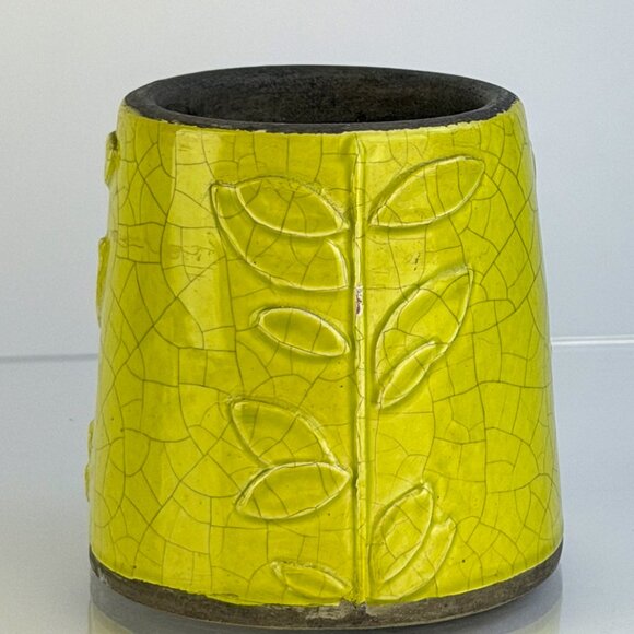 Crate & Barrel Vinca Vine Yellow Pottery Candle Pot 65 Hr Burn - Picture 4 of 7